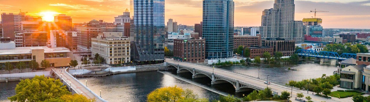 Skyline of Grand Rapids, Michigan at sunset