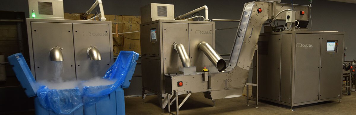 Machinery for manufacturing dry ice